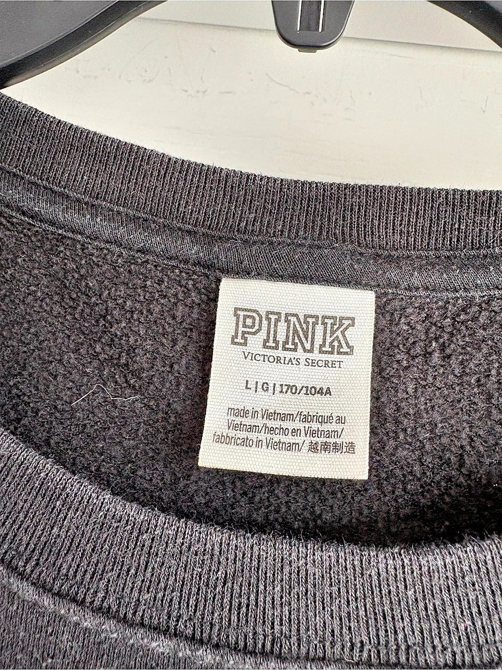 Victoria's Secret PINK Graphic Sweatshirt in Black Size Large - Picture 4 of 4